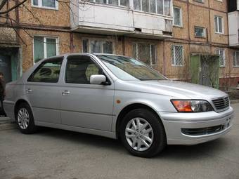 1999 Toyota Vista