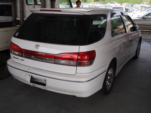 1999 Toyota Vista
