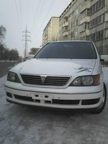 1999 Toyota Vista