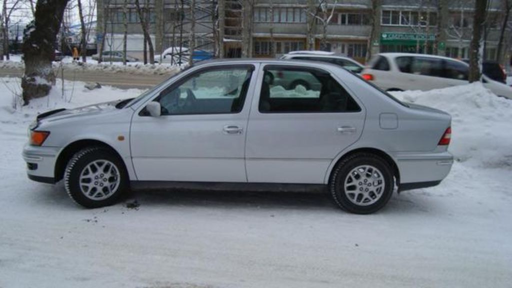 1999 Toyota Vista