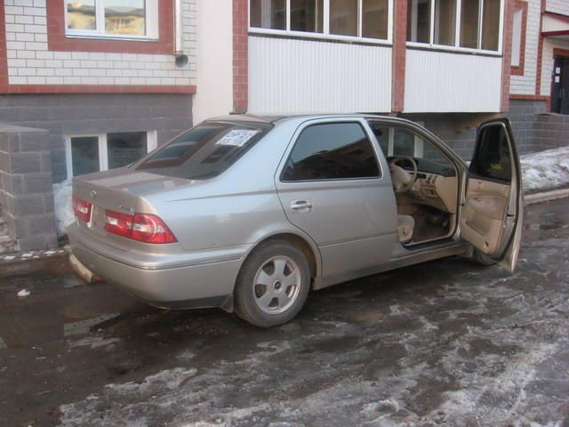 1999 Toyota Vista