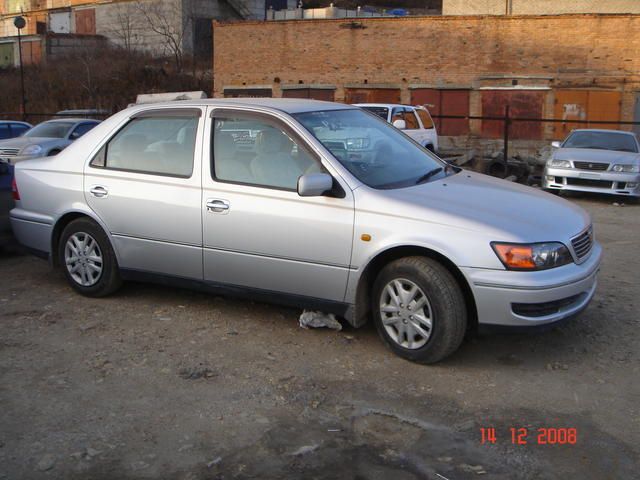 1999 Toyota Vista