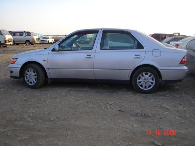 1999 Toyota Vista