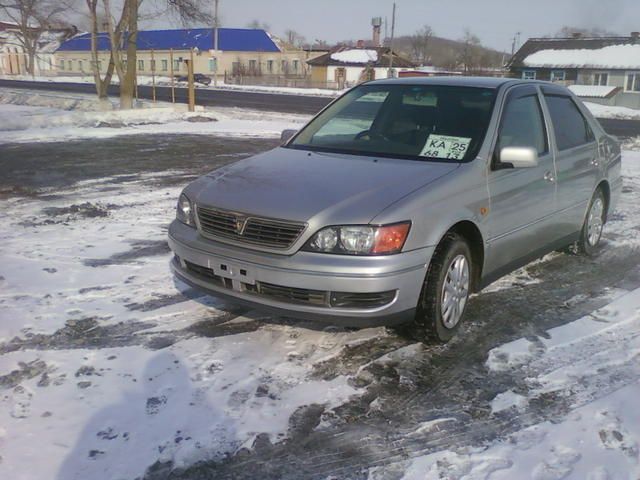 1999 Toyota Vista