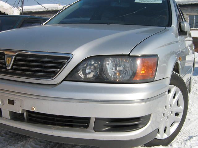 1999 Toyota Vista