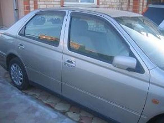 1999 Toyota Vista