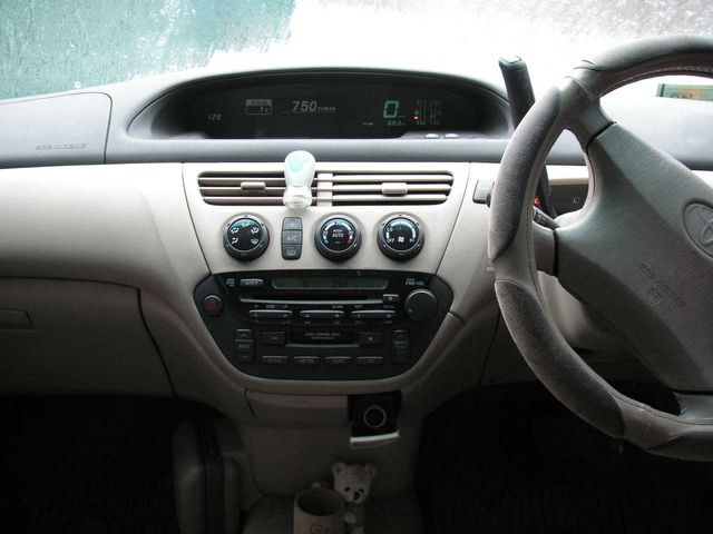 1999 Toyota Vista