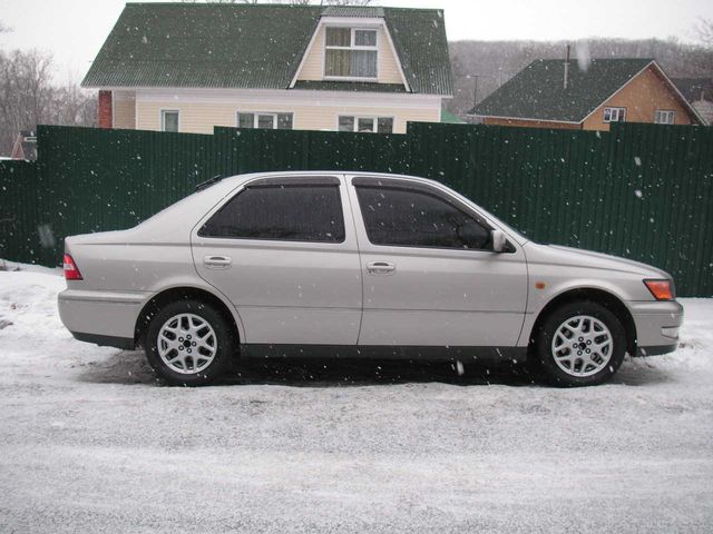 1999 Toyota Vista