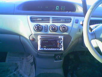 1999 Toyota Vista Pictures