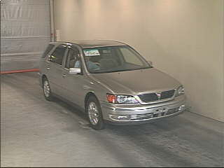 1999 Toyota Vista Photos