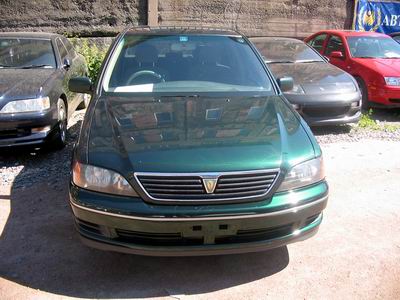 1999 Toyota Vista Pictures