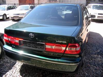1999 Toyota Vista Photos