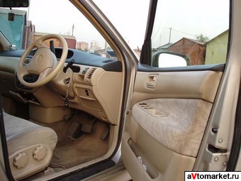 1999 Toyota Vista Pics
