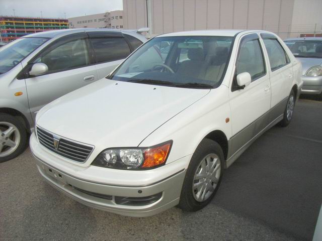 1999 Toyota Vista Pictures