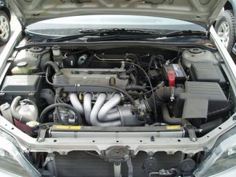 1999 Toyota Vista Photos