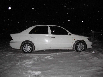2000 Toyota Vista