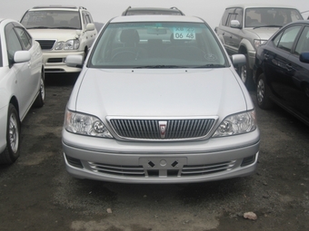 2000 Toyota Vista