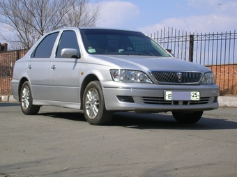 2000 Toyota Vista