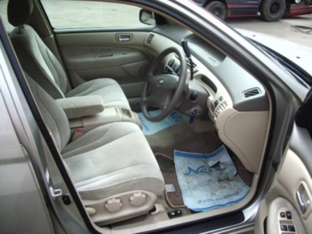 2000 Toyota Vista