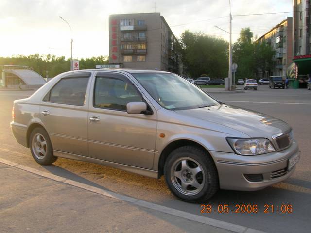 2000 Toyota Vista