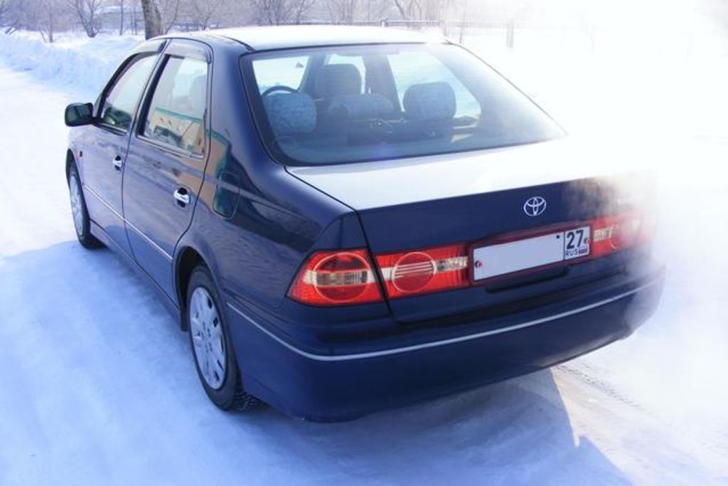 2000 Toyota Vista