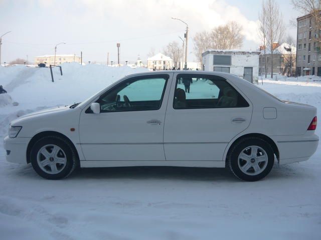2000 Toyota Vista
