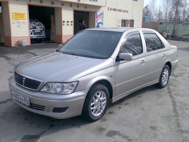2000 Toyota Vista