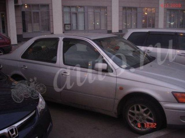 2000 Toyota Vista