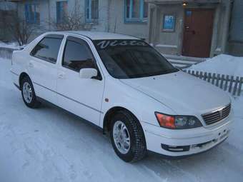 2000 Toyota Vista