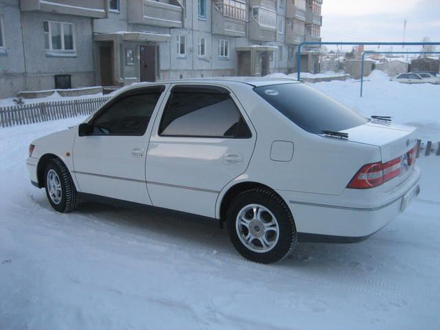 2000 Toyota Vista