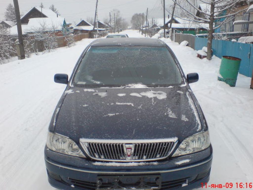 2000 Toyota Vista