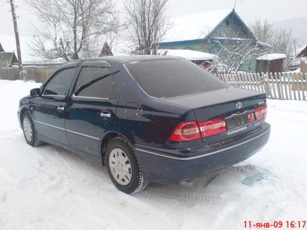 2000 Toyota Vista