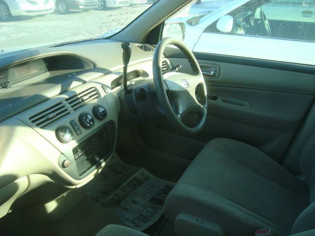 2000 Toyota Vista