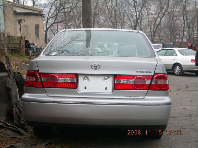 2000 Toyota Vista