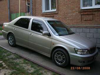2000 Toyota Vista