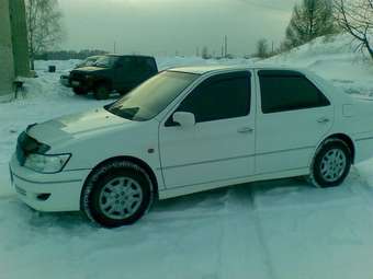 2000 Toyota Vista