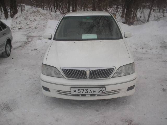 2000 Toyota Vista