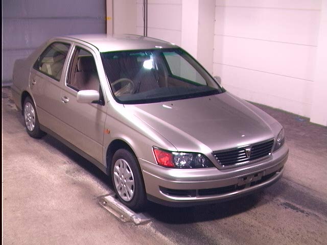 2000 Toyota Vista Pics