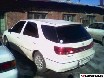 2000 Toyota Vista Photos