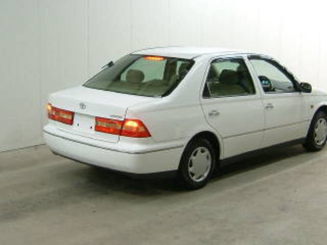 2001 Toyota Vista