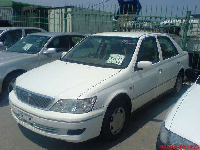 2001 Toyota Vista