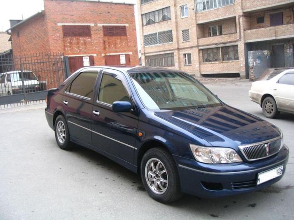 2001 Toyota Vista