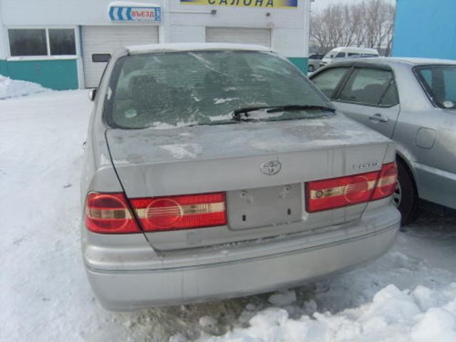 2001 Toyota Vista
