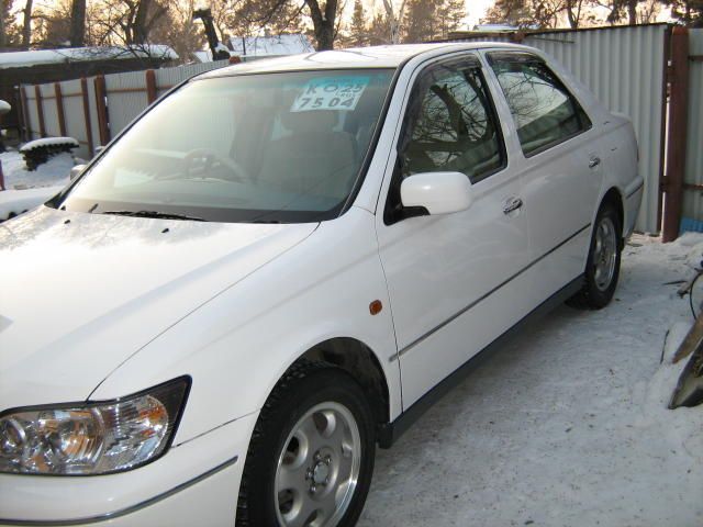 2001 Toyota Vista