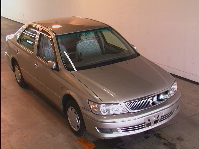 2001 Toyota Vista Photos