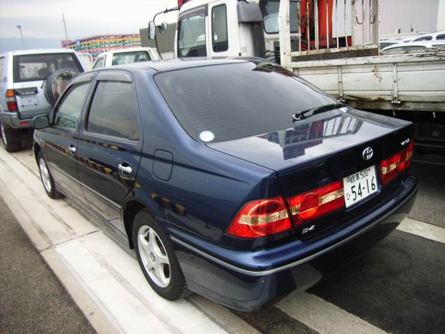 2001 Toyota Vista Images
