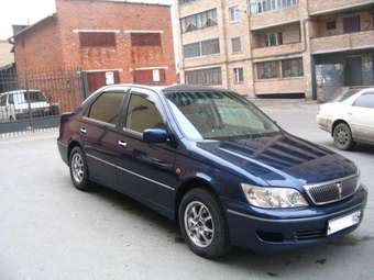 2001 Toyota Vista Pictures