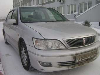 2001 Toyota Vista Images