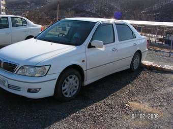 2001 Toyota Vista Photos