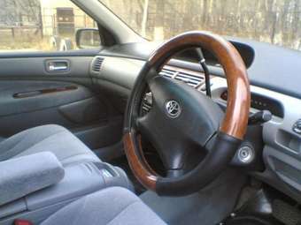 2001 Toyota Vista Pictures